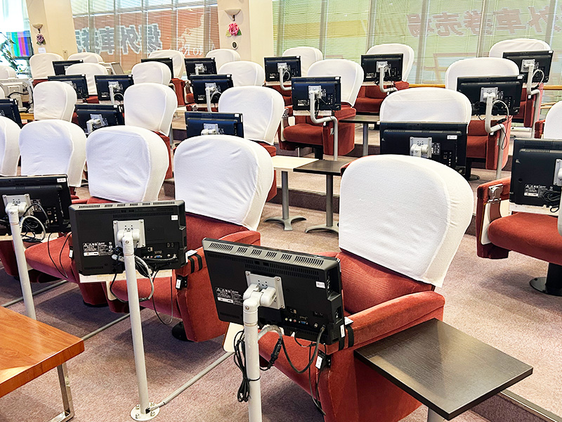 2Fロイヤルルーム内個別席